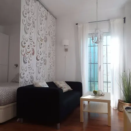 - Jinetes, 13 * Málaga